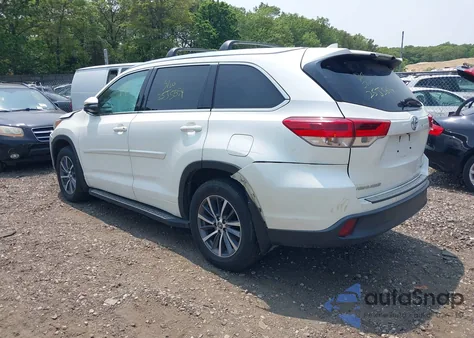 2018 Toyota Highlander Xle из США, поврежденный, VIN 5TDJZRFH3JS877401